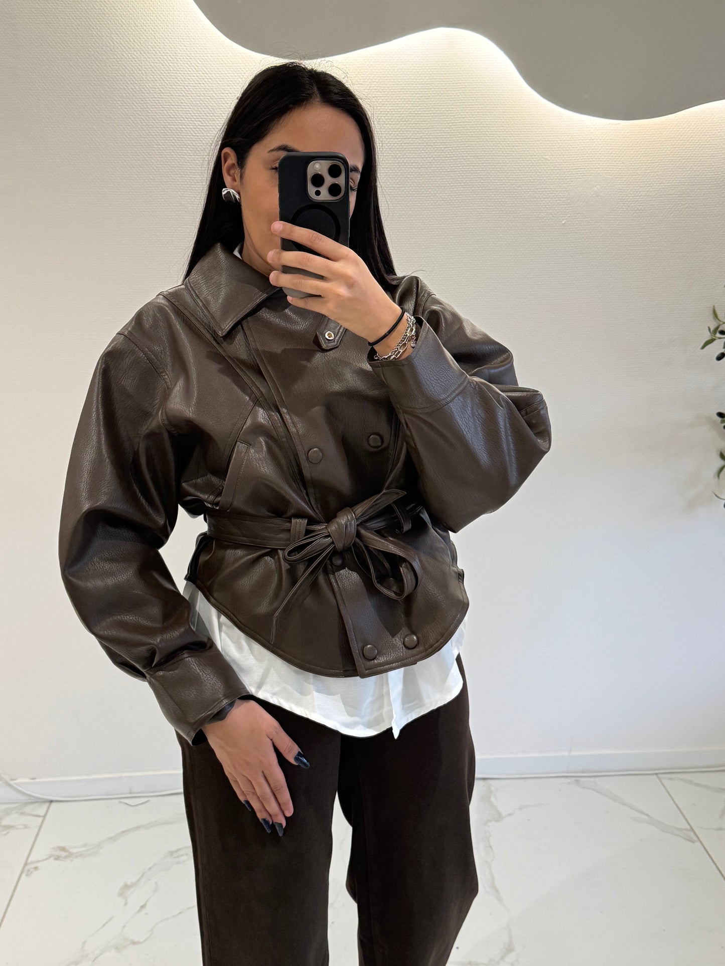 VESTE EN CUIRE  CHOCOLAT
