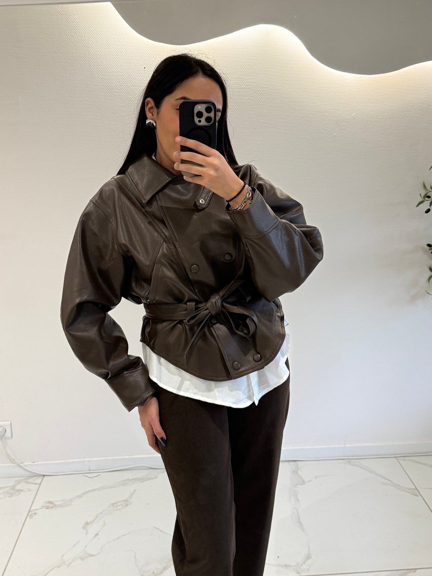 VESTE EN CUIRE  CHOCOLAT